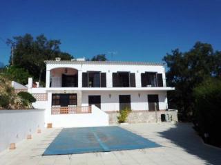 4 Bedrooms - Villa - Girona - For Sale