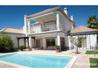 Algarve Apartment For Sale In Encosta..
