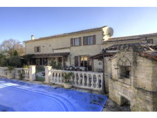 Spacious Barn Conversion With Guest..