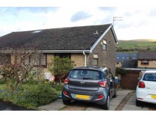 3 bedroom, Semi-detached House house..