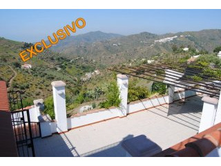 Chalet for Sale in Competa, Competa..