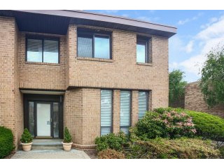 2 bedroom House For Sale: 14 Waters..