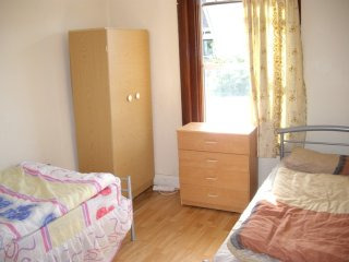 Double room, Zone 3, Leyton