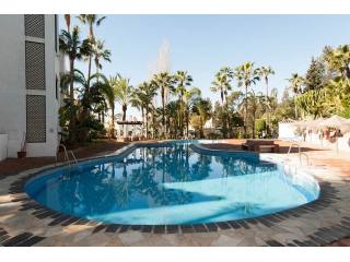 2 Bed Apartment for sale in Marbella