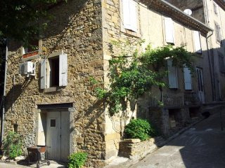 3 Bedrooms - Villa -..
