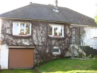 Nice Village House with Large Garage