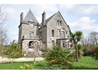 9 bedroom Manor House For Sale: 56160..