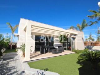 NEW BUIT- LAST VILLAS IN GOLF COURSE