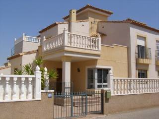 3 Bedrooms - Semi Detached - Alicante -..