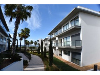 Waterfront 1 Bedroom Apartment In..