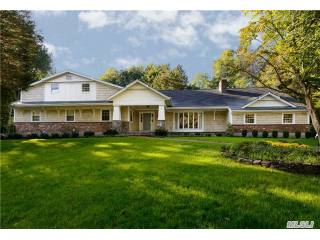 5 Pippin Ln Lloyd Harbor, NY 11743