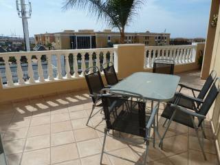 2 Bedroom apartment for sale on Benimar..