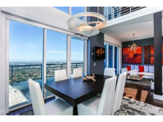 2 bedroom Flat For Sale: 60 SW 13th St..