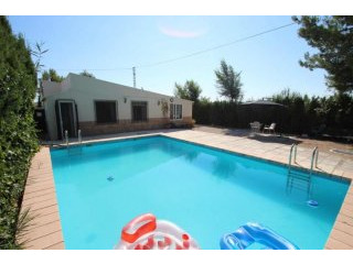 Villena Villa with pool and Separate..