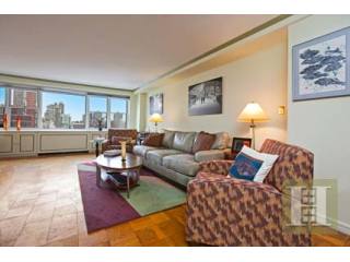 2 bedroom Apartment For Sale: 420 EAST..