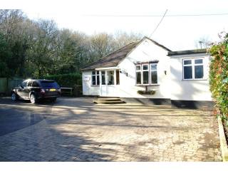 Innsdale, School Lane £575,000