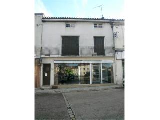Commercial Premises With Flat In..