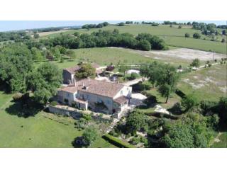 8 Bedroom Country House For Sale