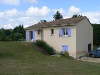 Located In The Centre Of Sarlat, This..