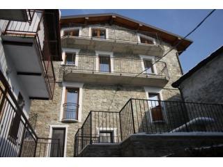 Apartment For Sale Vercana Lombardy..