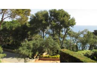 APARTMENT WITH SEA VIEWS VERY NEAR TO..