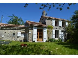 Beautiful 2-bed stone property with..