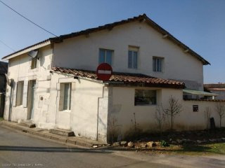Renovated 2 Bed Detached own House With..