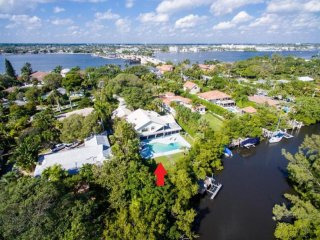 202 Se Atlantic Dr, Lantana, FL -..