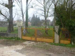Building Plot 1,800 m2 Close To All..