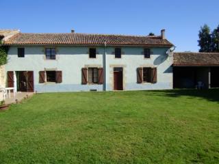 Large 5 Bedroomed Stone House