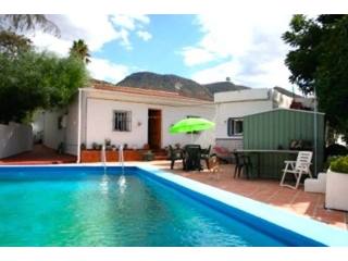 Villa - Private Villa WALKING DISTANCE..
