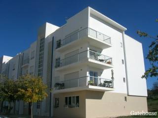 4 Bed Apartment For Sale In Loule..