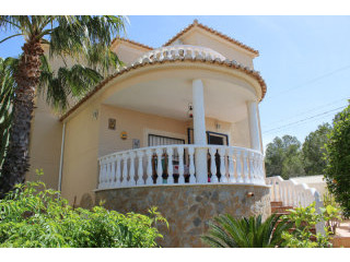 3 Bedrooms - Villa - Alicante - For Sale