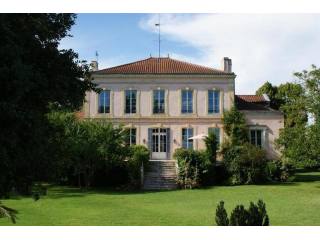 12 bedroom House For Sale: 47000 AGEN