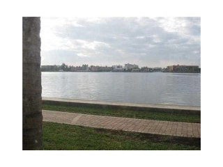 17150 North Bay Rd, Unit 2106, Sunny..
