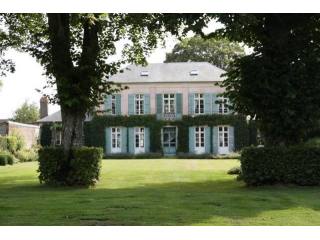9 bedroom House For Sale: 62170..