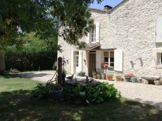 A Lovely Renovated 4 Bedroomed..