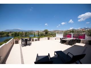 Amazing 3 Bedroom Apartment in El Lago..