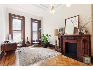 7 bedroom Town House For Sale: 304..