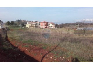 Poreč, građevinsko zemljište u zoni sporta