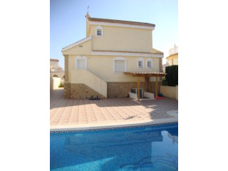 5 Bedrooms - Villa - Alicante - For Sale