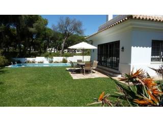 Villa - This detached cortijo style..