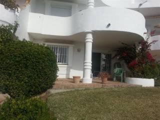 2 Bed Apartment for sale in Calahonda
