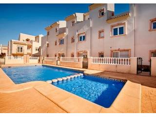 2 BED TOWN HOUSE WITH VIEWS