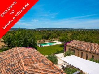 Mediterranean Residence In Top Location..