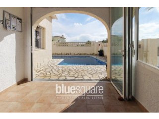 Modern 2 bedroom Villa with sea view