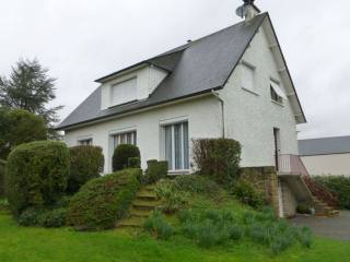Vente Maison 5 Chambres A Saint Hilaire..