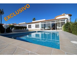 Chalet for Sale in Benajarafe 395.000..