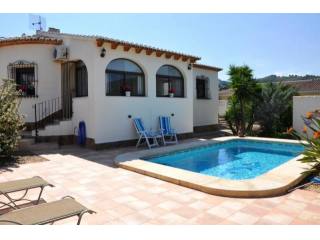 2 Bedrooms - Villa - Alicante - For Sale
