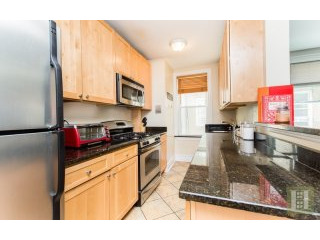 2 bedroom Apartment For Sale: 811..